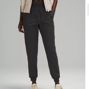 Lululemon high rise jogger